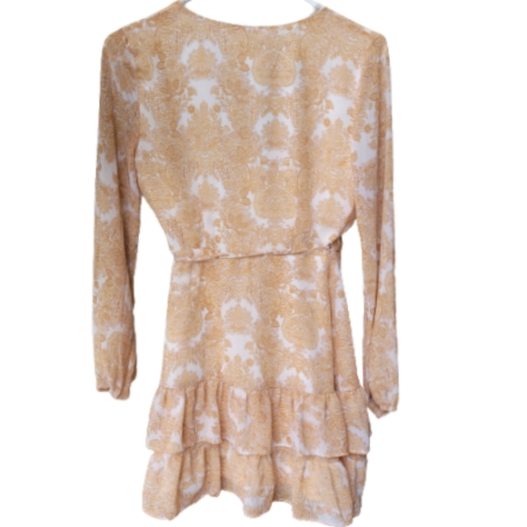 Francesca's Jun & Ivy "Cindalyn" Wrap Ruffle Dress Size XXS - Picture 4 of 12